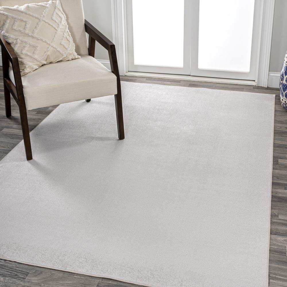 Twyla Classic Solid Low-Pile Machine-Washable Runner Rug. Picture 7