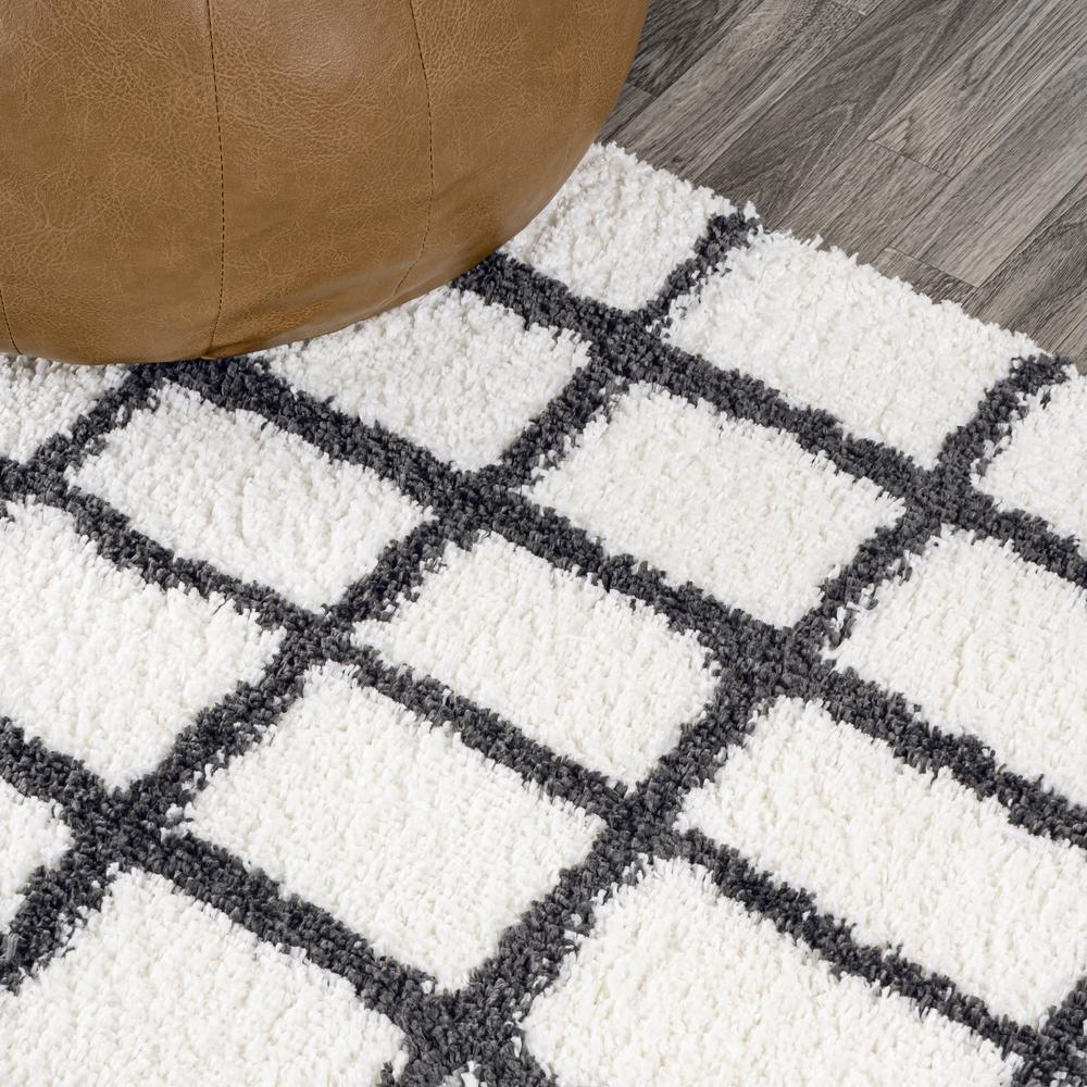 Arenal Geometric Grid Shag Area Rug. Picture 8