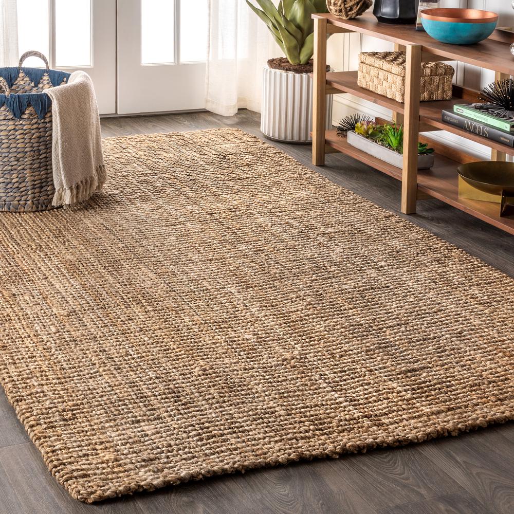 Pata Hand Woven Chunky Jute Area Rug. Picture 3