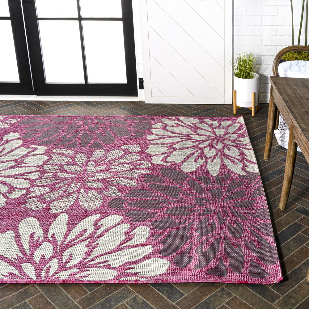 Zinnia Modern Floral Textured Weave Indoor/Outdoor Area Rug. Picture 8