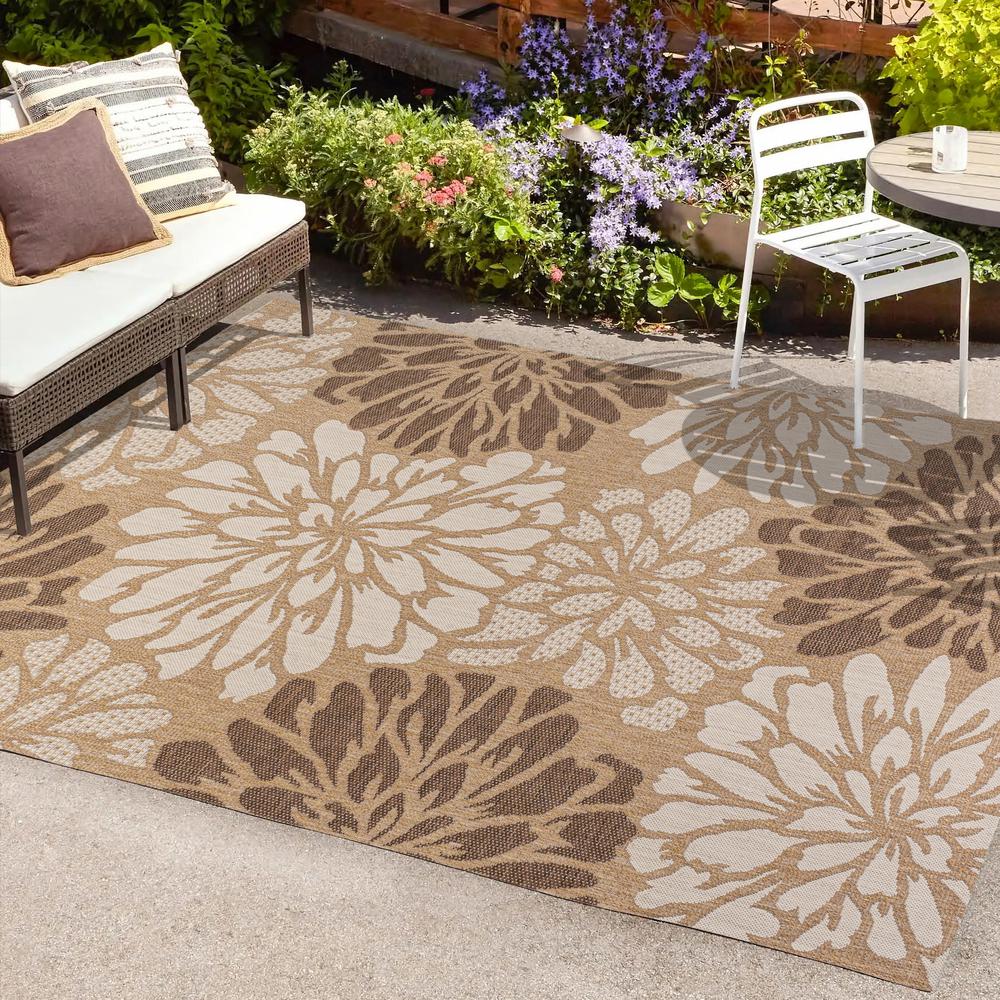 Zinnia Modern Floral Textured Weave Indoor/Outdoor Area Rug. Picture 7