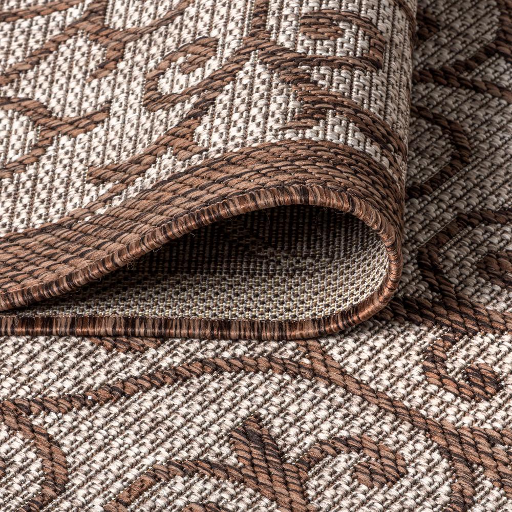 Madrid Vintage Filigree Textured Weave Indoor/Outdoor Round Rug. Picture 7