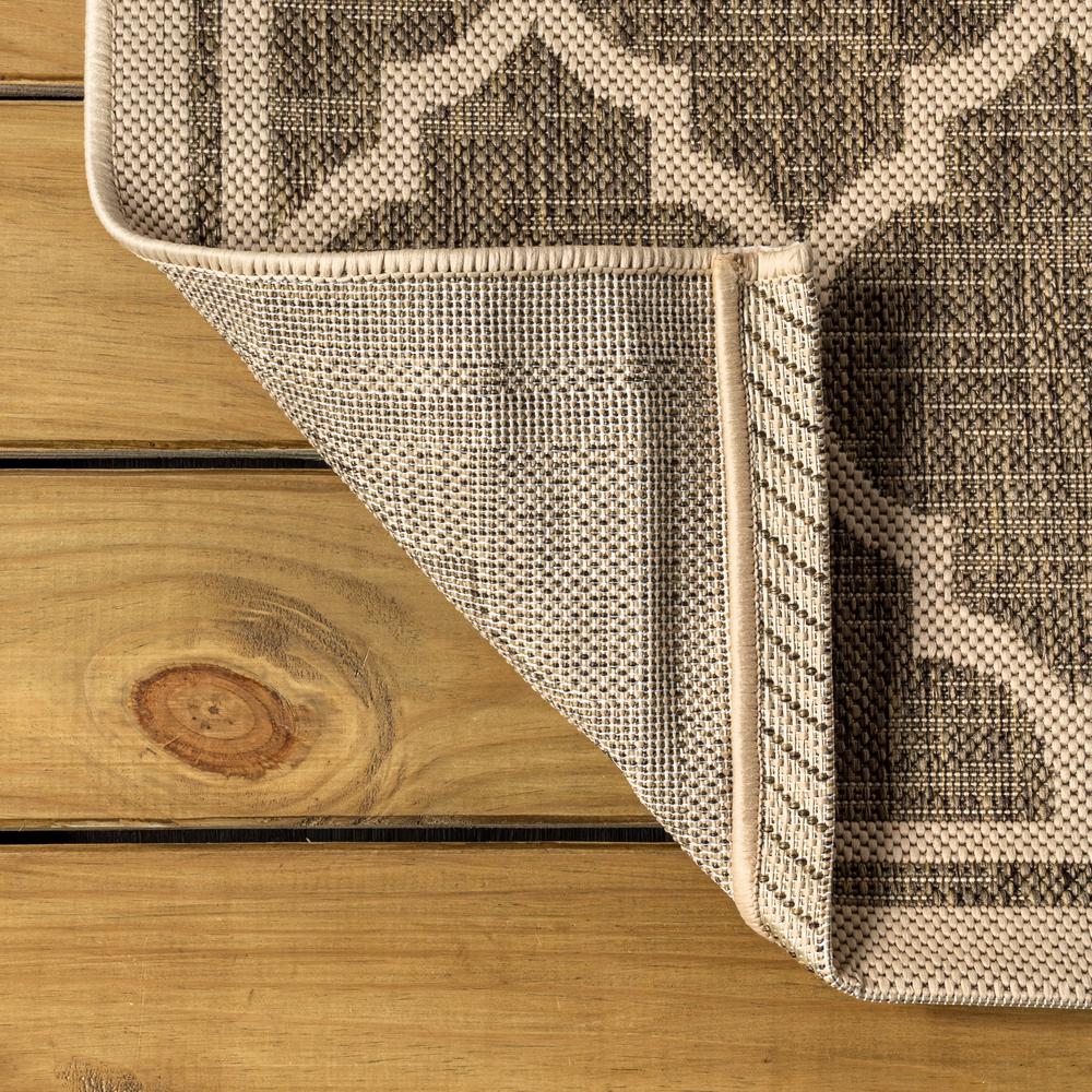 Trebol Moroccan Trellis Textured Weave Indoor/Outdoor Area Rug. Picture 4