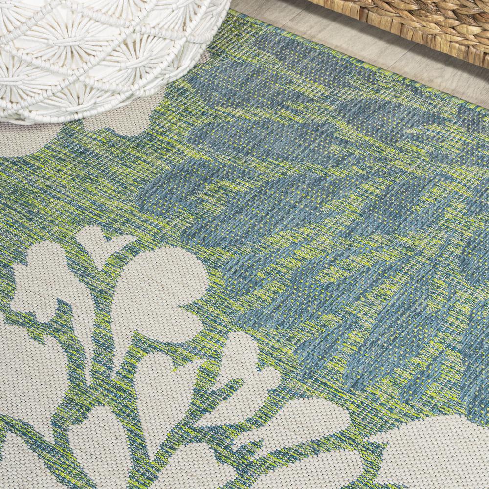 Zinnia Modern Floral Textured Weave Indoor/Outdoor Area Rug. Picture 5