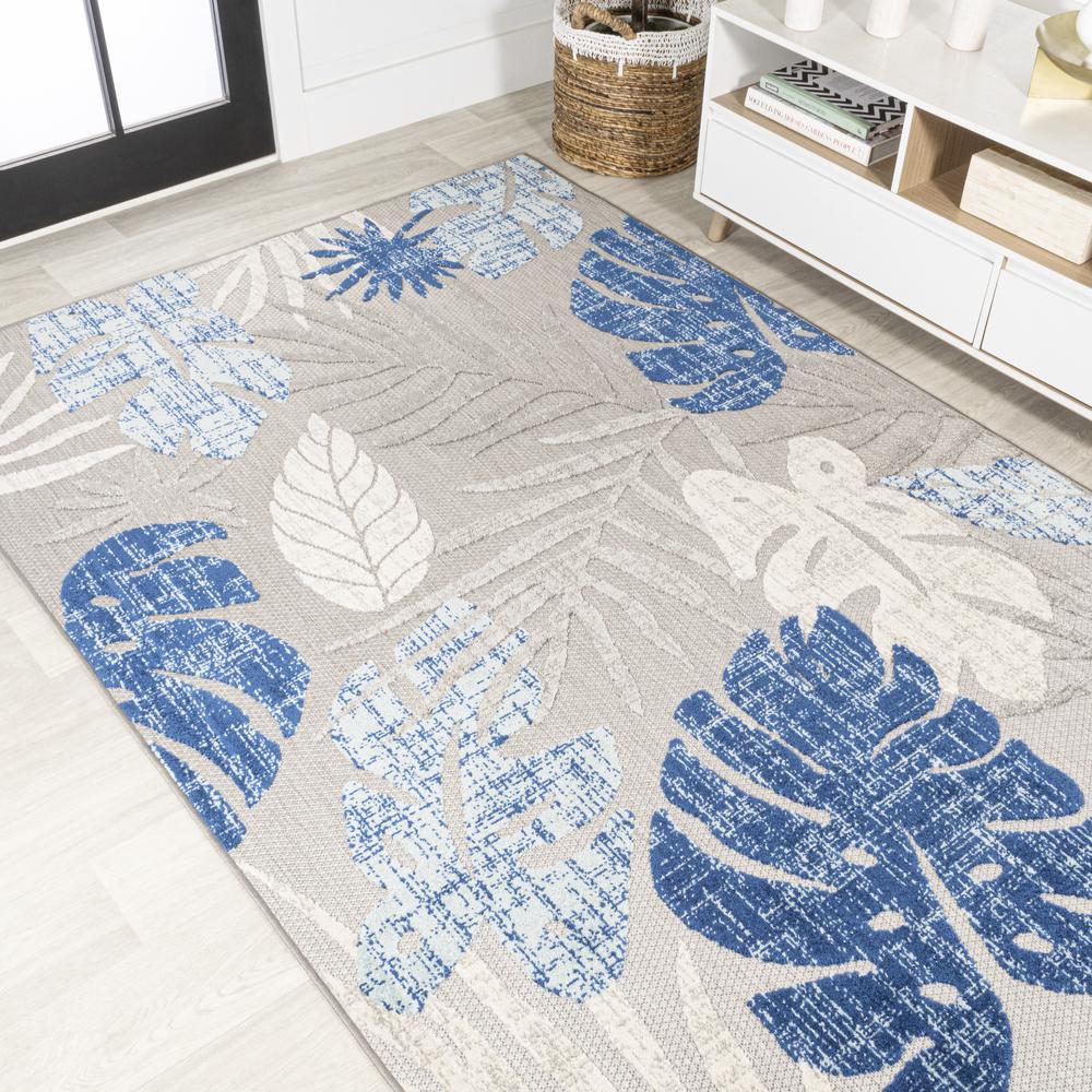 Monstera Tropical Leaf High-Low Indoor/Outdoor Area Rug. Picture 5