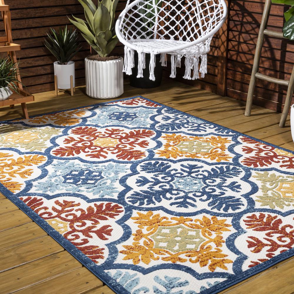 Cassis Ornate Ogee Trellis High-Low Indoor/Outdoor Area Rug. Picture 7