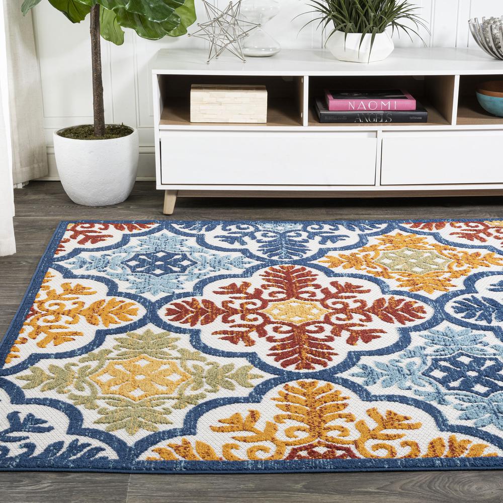 Cassis Ornate Ogee Trellis High-Low Indoor/Outdoor Area Rug. Picture 4