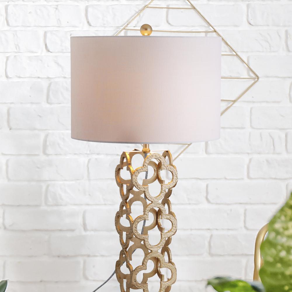 Oliver Metal Quatrefoil LED Table Lamp. Picture 7
