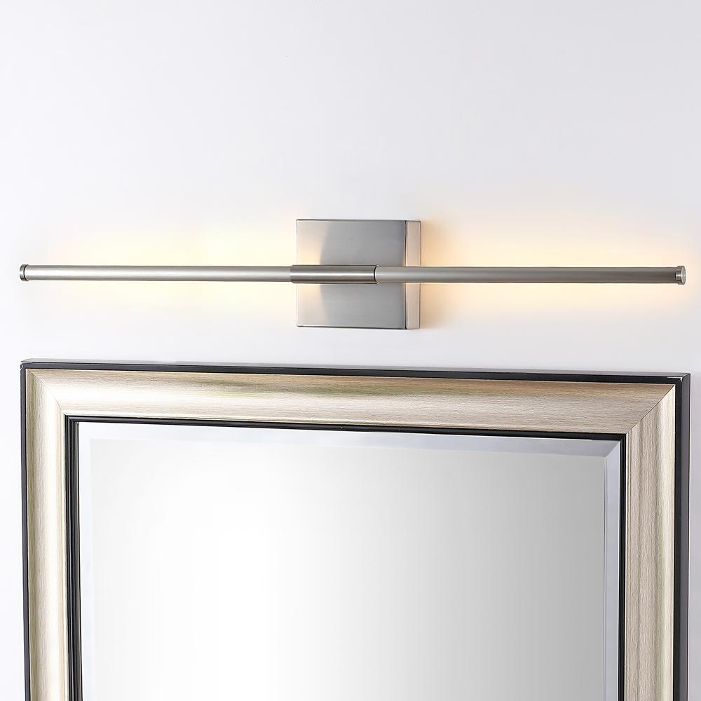 Makena Dimmable Integrated LED Metal Wall Sconce. Picture 9