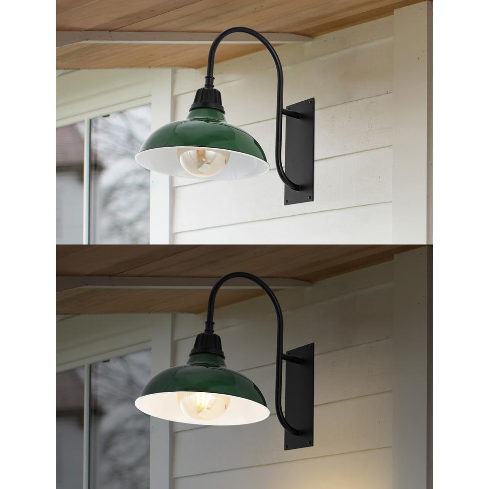 Industrial Indoor/Outdoor Iron LED Gooseneck Arm Outdoor Sconce. Picture 6