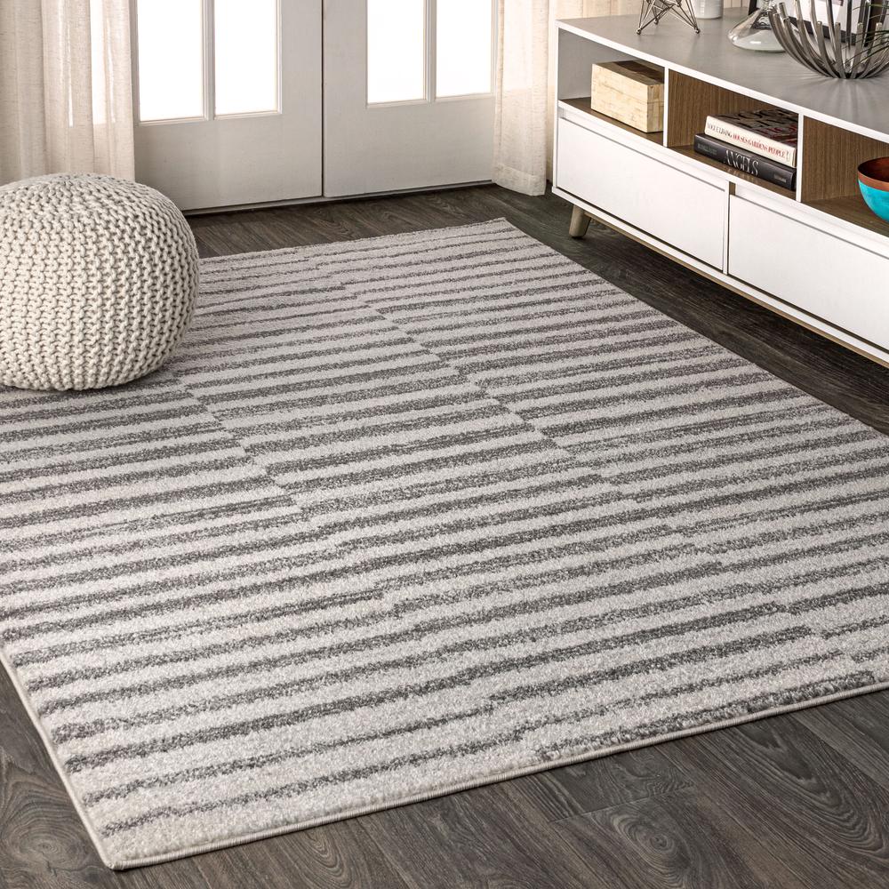 Lyla Offset Stripe Area Rug. Picture 3