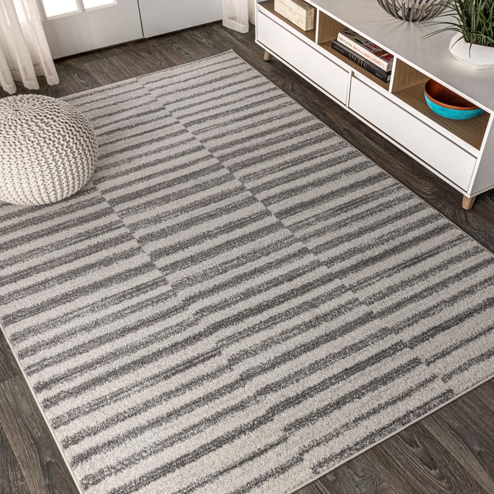 Lyla Offset Stripe Area Rug. Picture 5