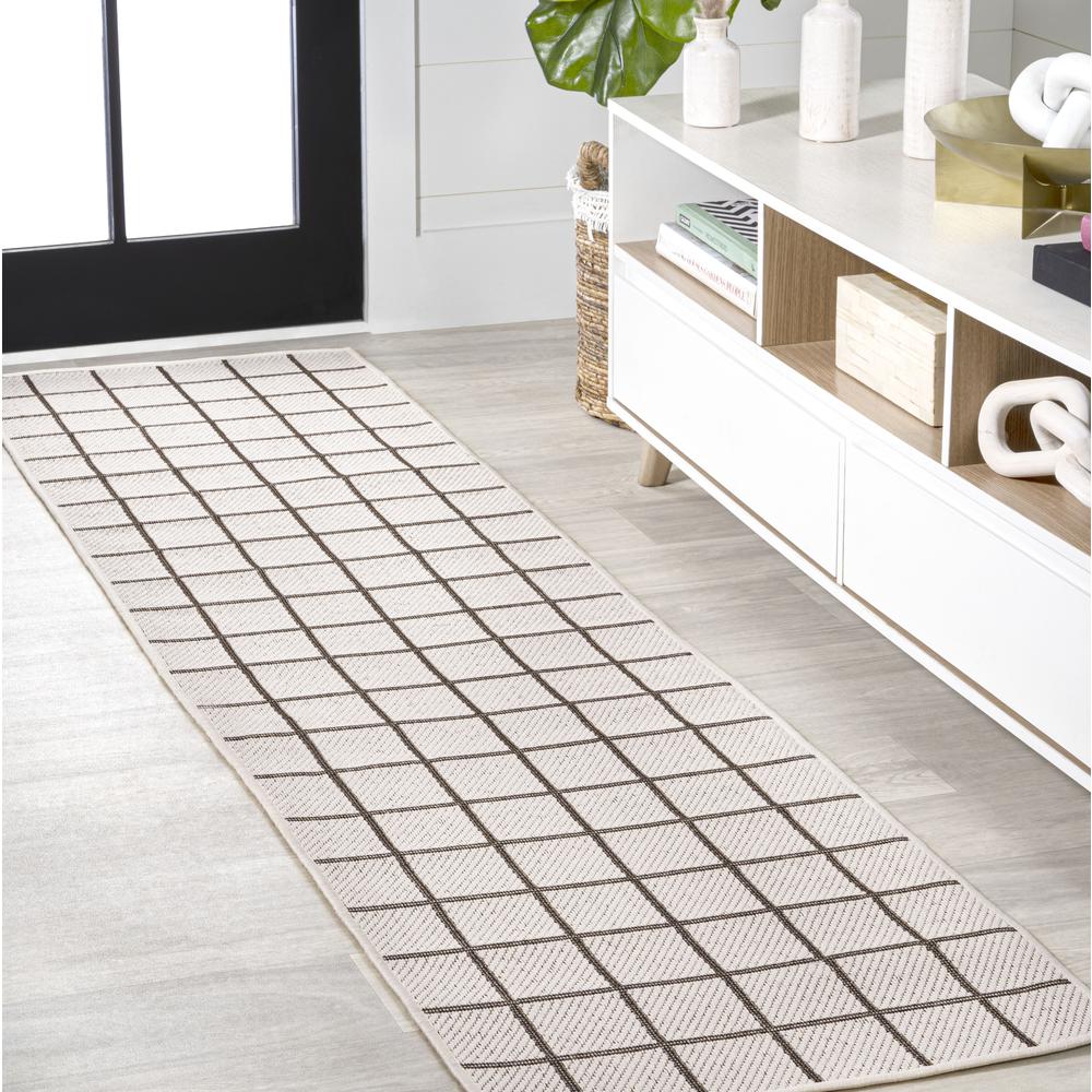 Grid Modern Squares Indoor/Outdoor Area Rug. Picture 3