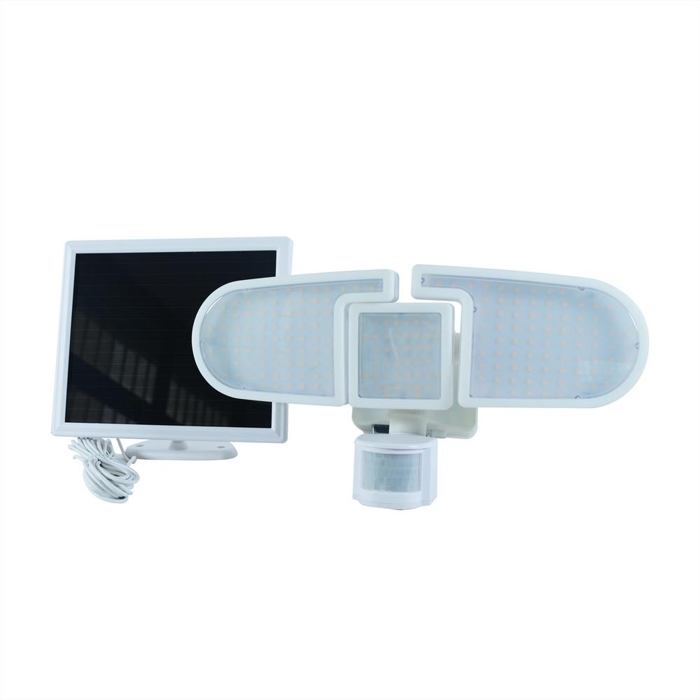 205 LED Triple Head Solar Motion Security Light. Picture 1