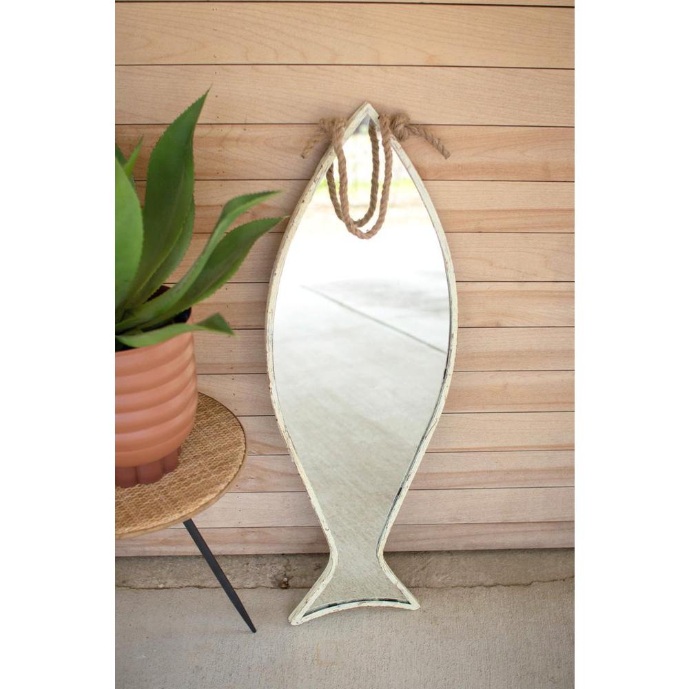 Vertical Fish Mirror With Rope Hanger. Picture 2