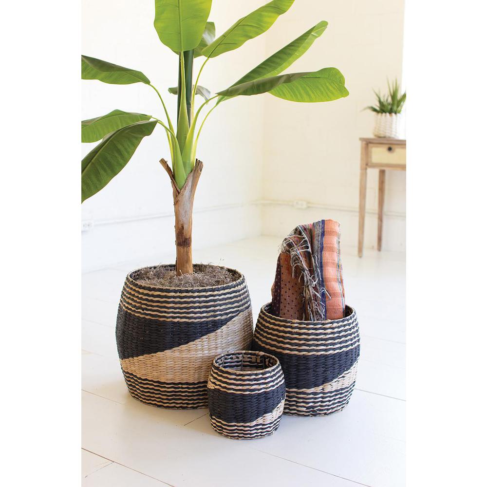 Set Of Three Round Black And Natural Seagrass Baskets. Picture 2