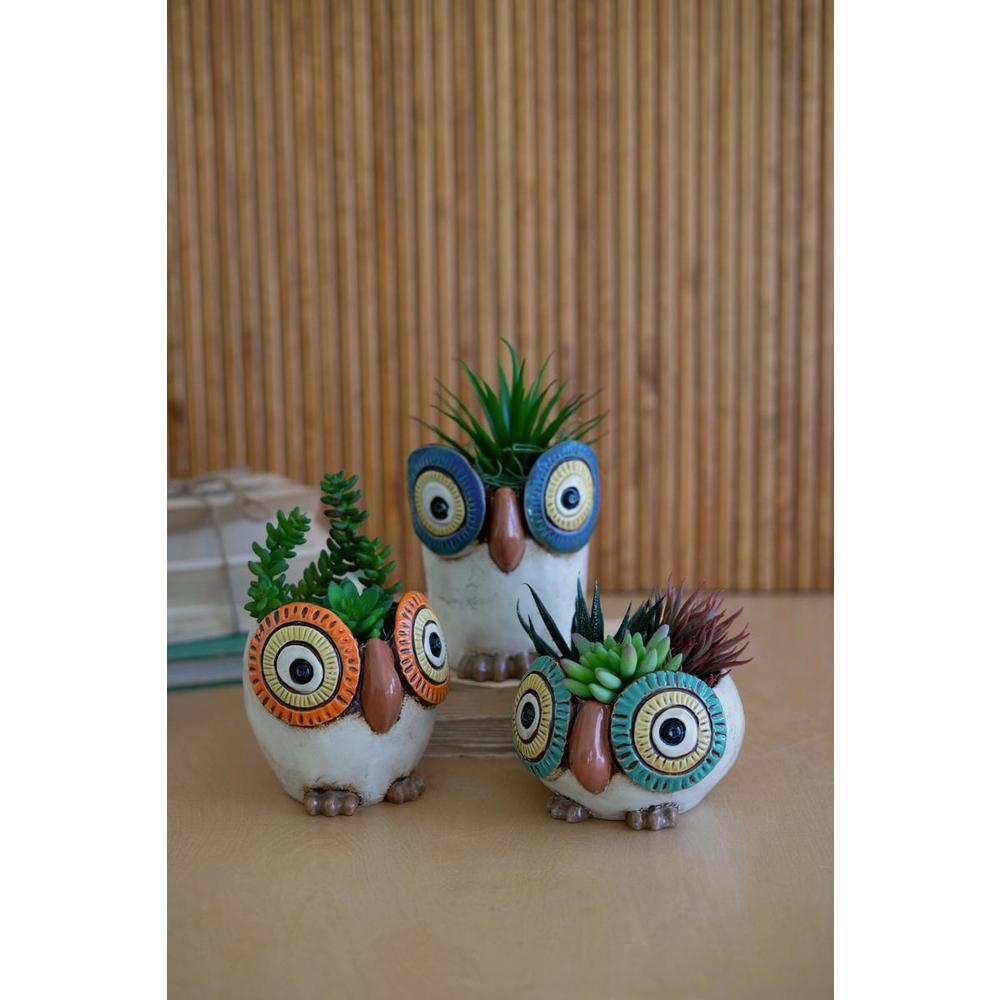 Set Of Three Ceramic Owl Planters. Picture 2
