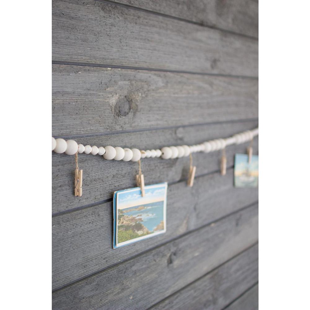Wooden Garland With Clothes Pin. Picture 2