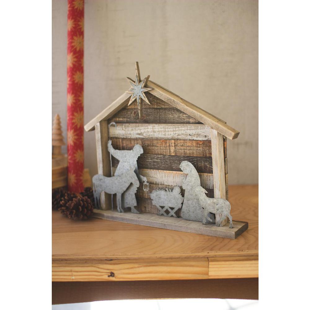 Wood And Metal Nativity. Picture 2