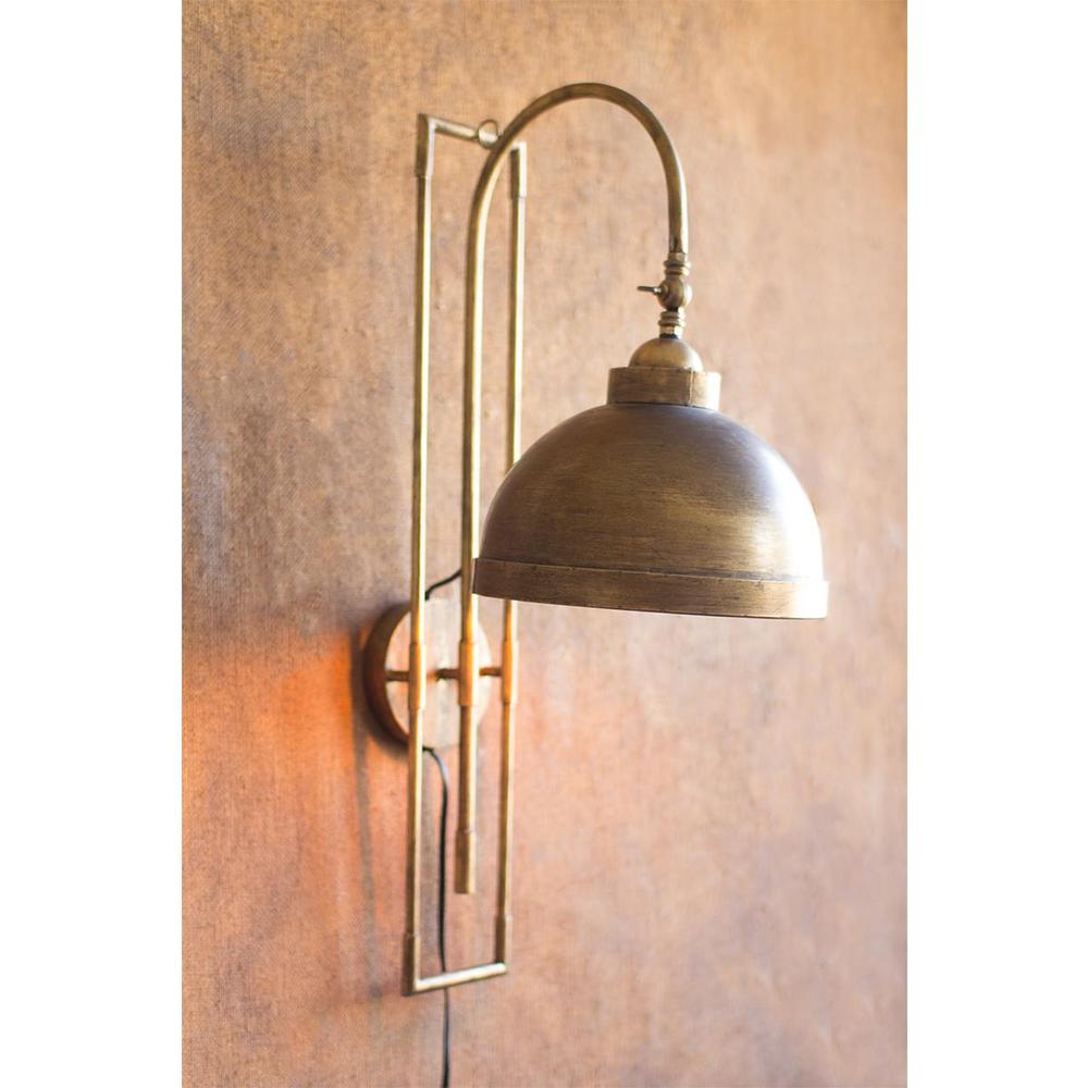 Metal Wall Light With Antique Brass Finish. Picture 2