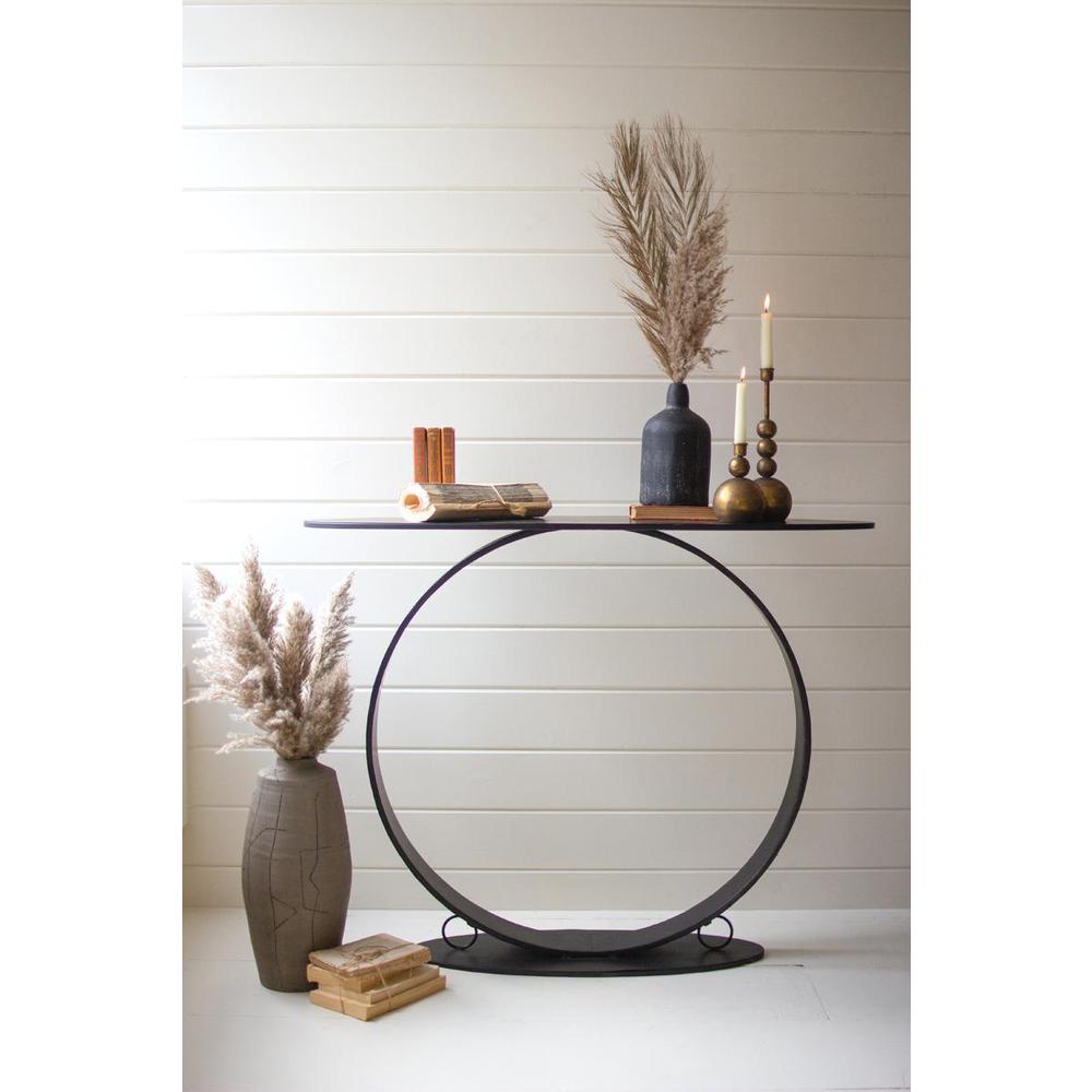Oval Metal Console Table. Picture 2