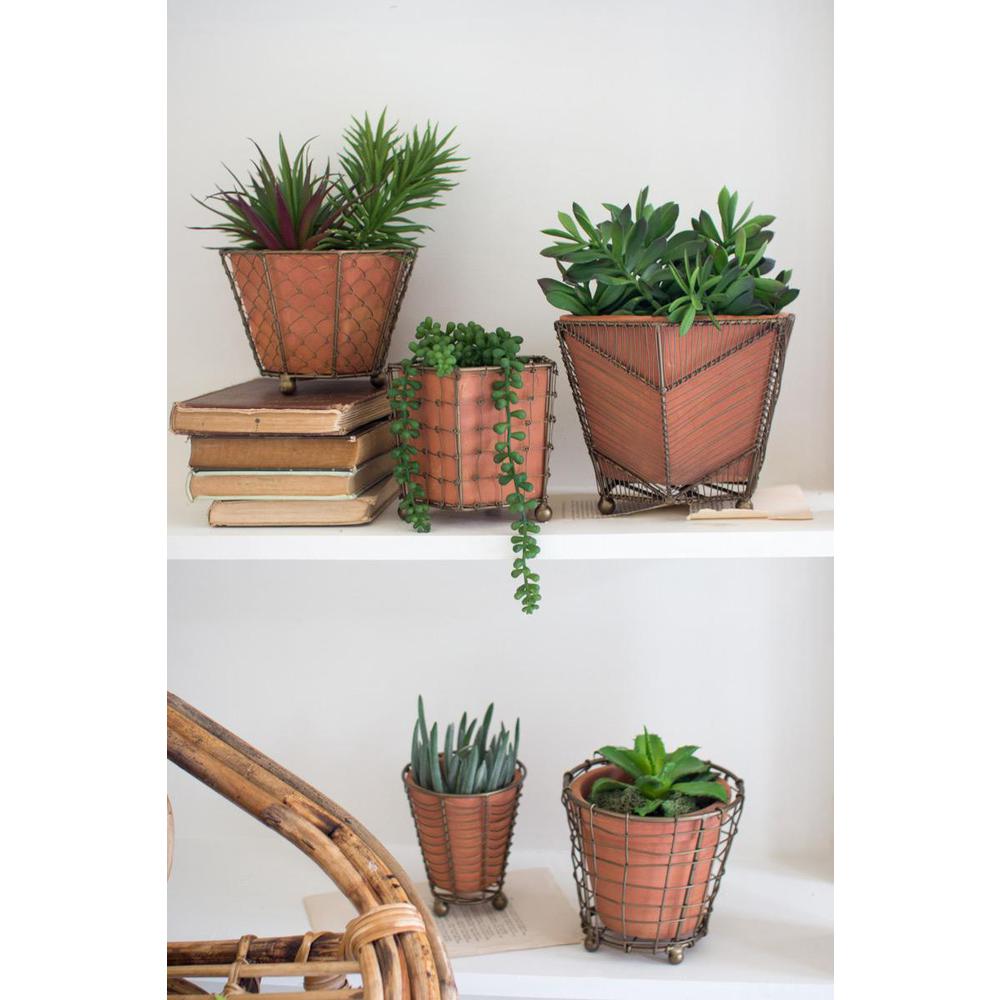 Set Of Five Terracotta Planters W Wire Wrap & Brass Detail. Picture 2