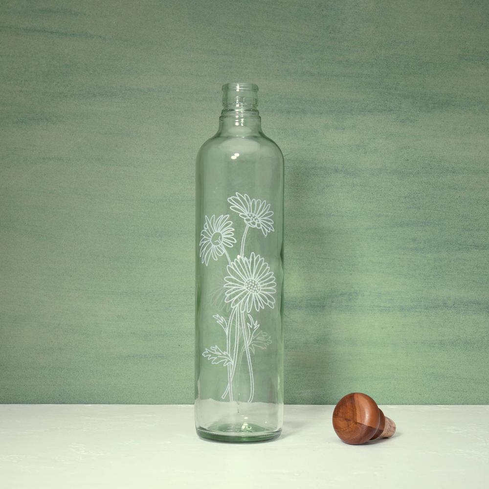 Daisy Glass Water Bottle With Wooden Stopper. Picture 3
