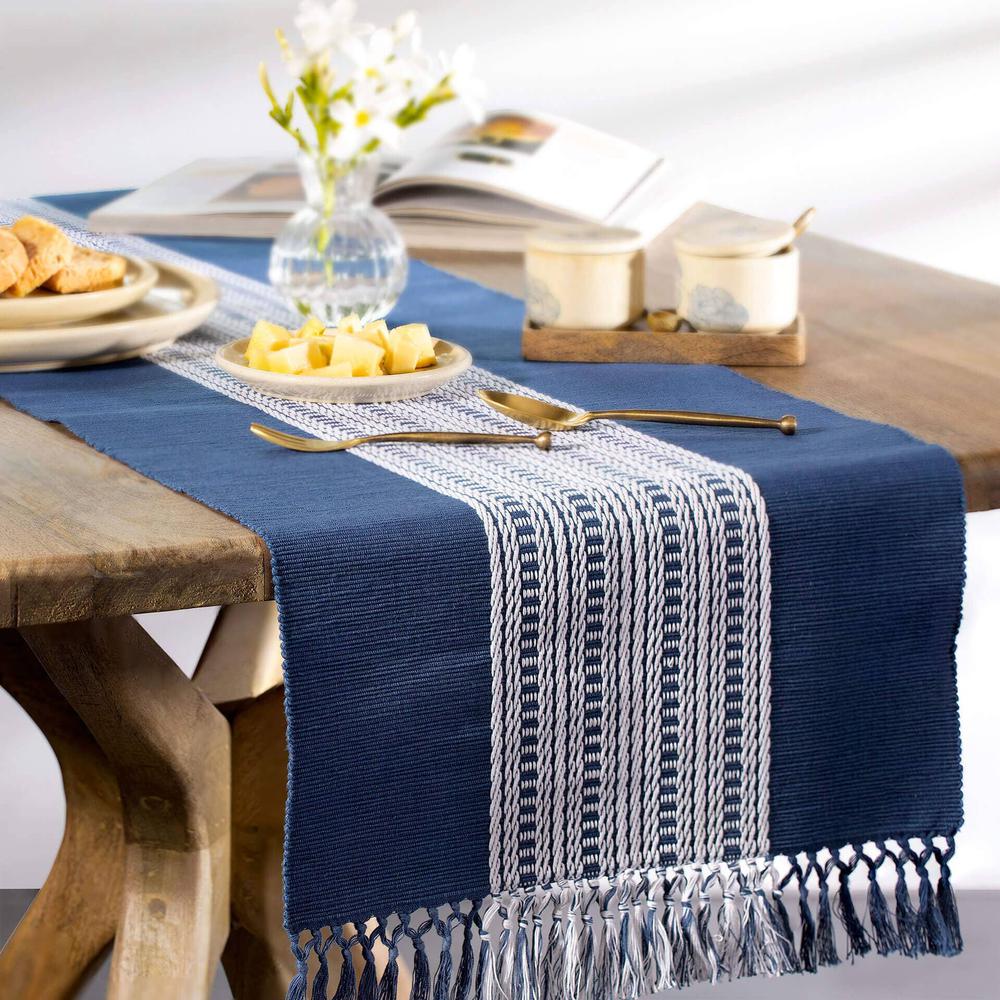 Aksa 100% Cotton Table Runner. Picture 3