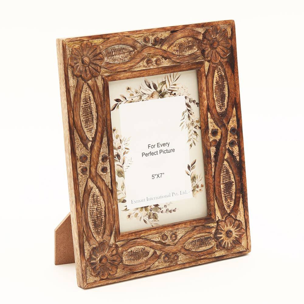 Wooden Carving Photo Frame 5'' X 7'' - Burnt Finish. Picture 6