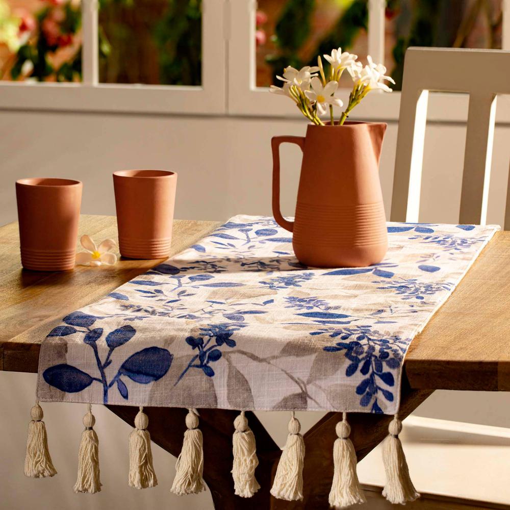 Tropical Paradise Linen Table Runner-Cotton. Picture 3