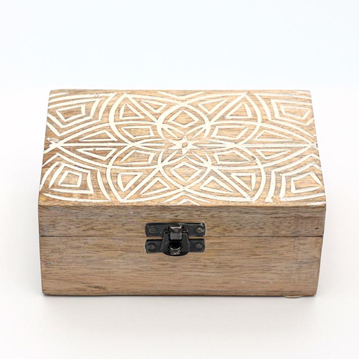 Wooden Box - Distress White. Picture 6