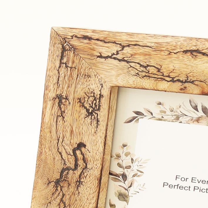 Wooden Carving Photo Frame 5'' X 7'' - Laser Effect. Picture 2