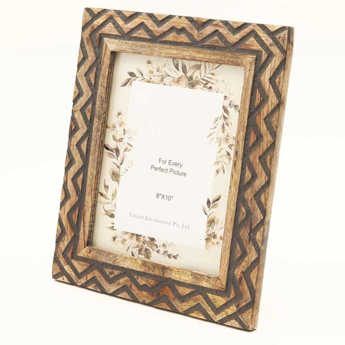 Wooden Carving Photo Frame 8'' X 10'' - Distress Black. Picture 1