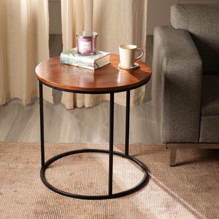 Round End Table. Picture 4