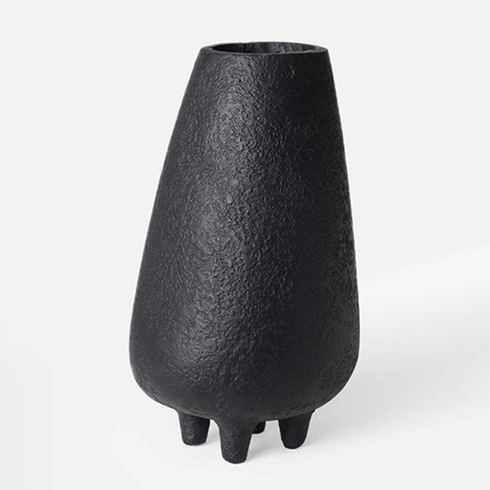 Midnight Terracotta Vase (Tall). Picture 1