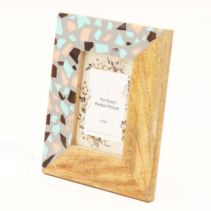 Wood Resin Photo Frame 4'' X 6'' - Natural. Picture 2
