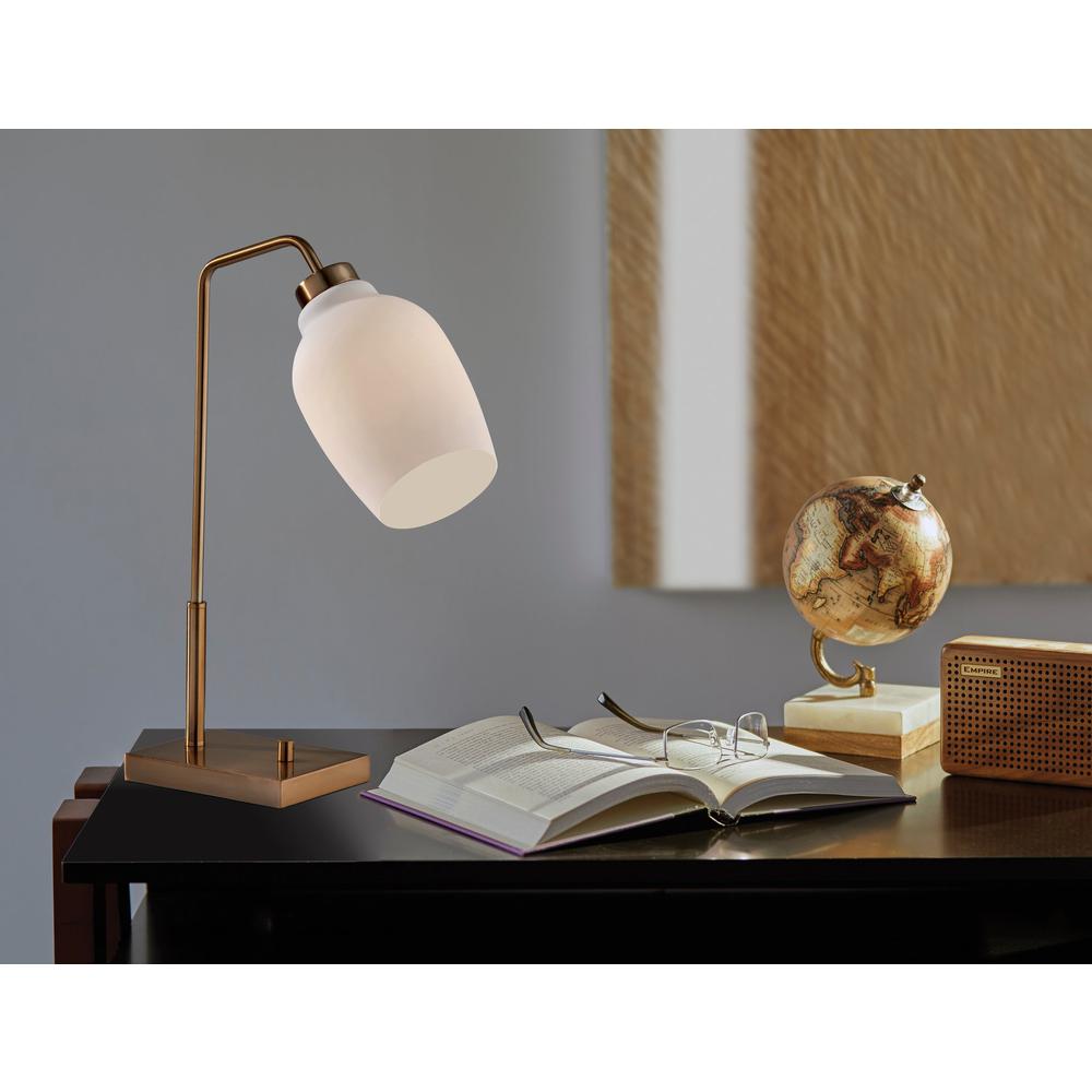 Clara Desk Lamp. Picture 2