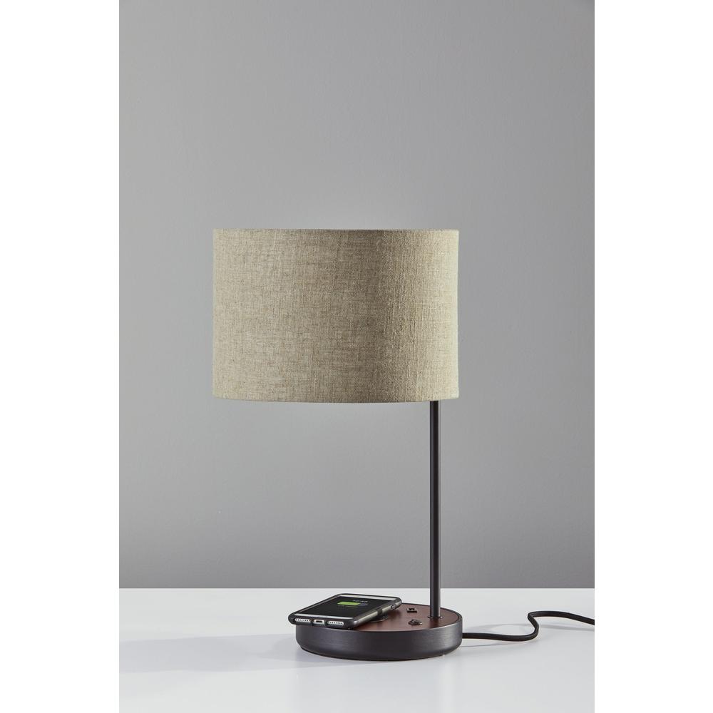 Oliver Wireless Charging Table Lamp. Picture 2