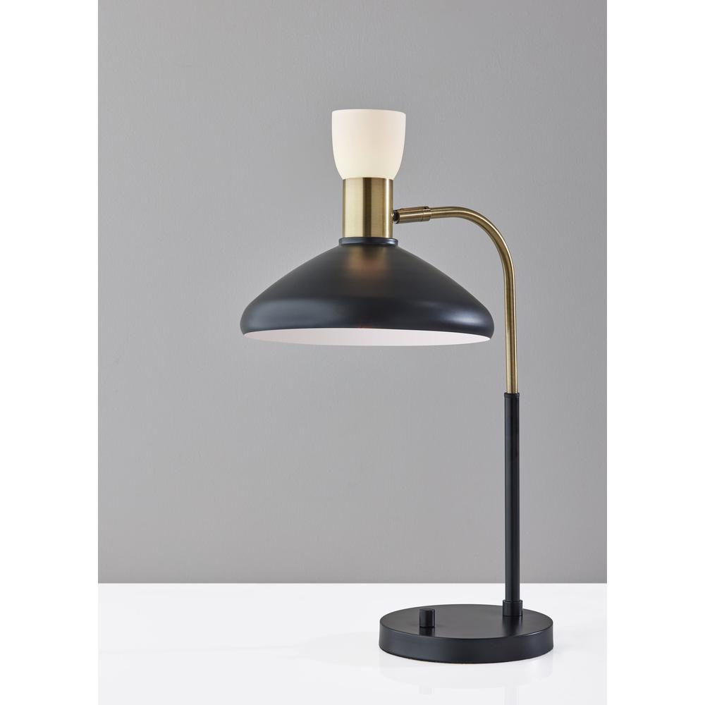 Patrick Desk Lamp. Picture 3