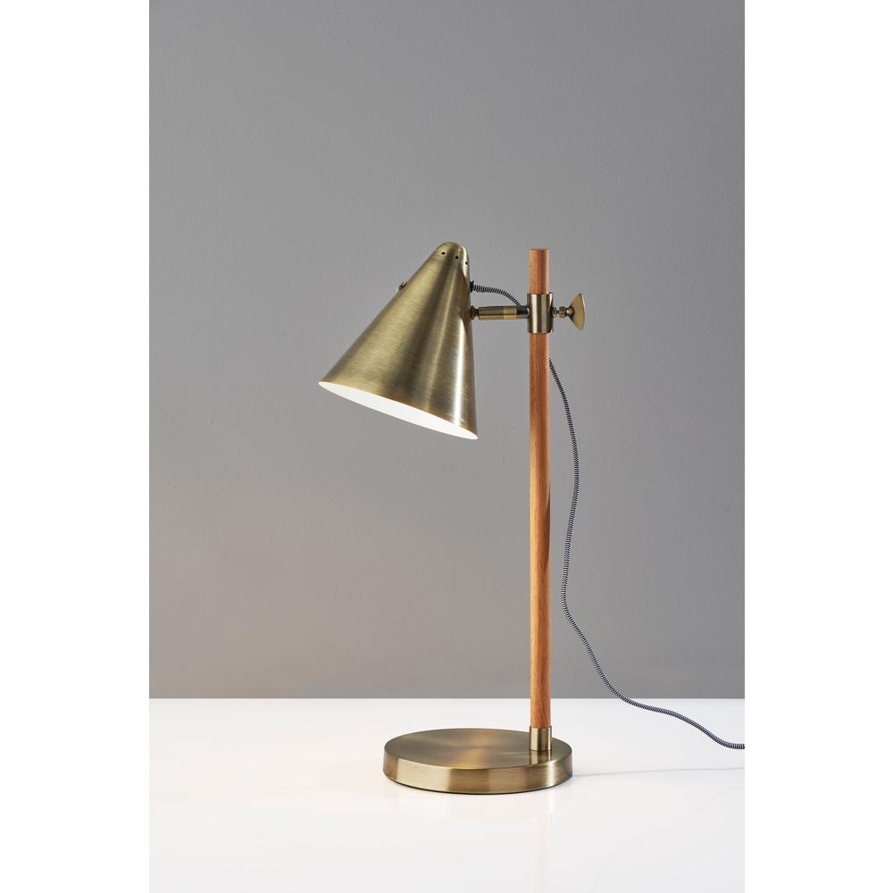 Bryn Desk Lamp. Picture 2