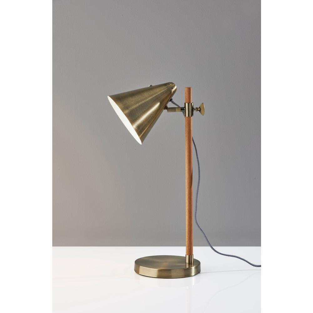 Bryn Desk Lamp. Picture 3