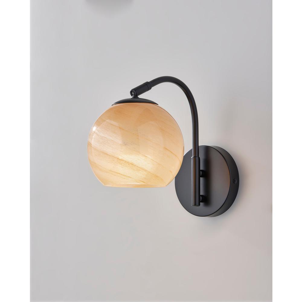 Nolan Wall Lamp. Picture 2