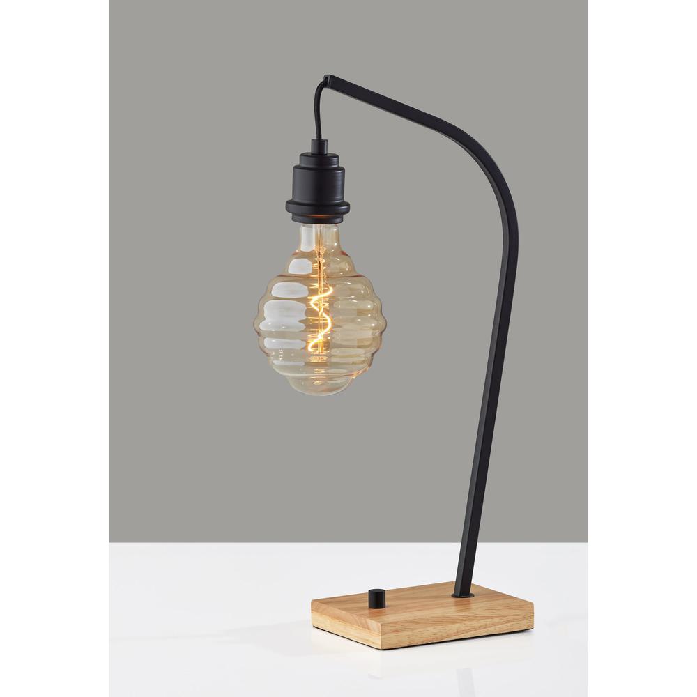 Wren Desk Lamp. Picture 3
