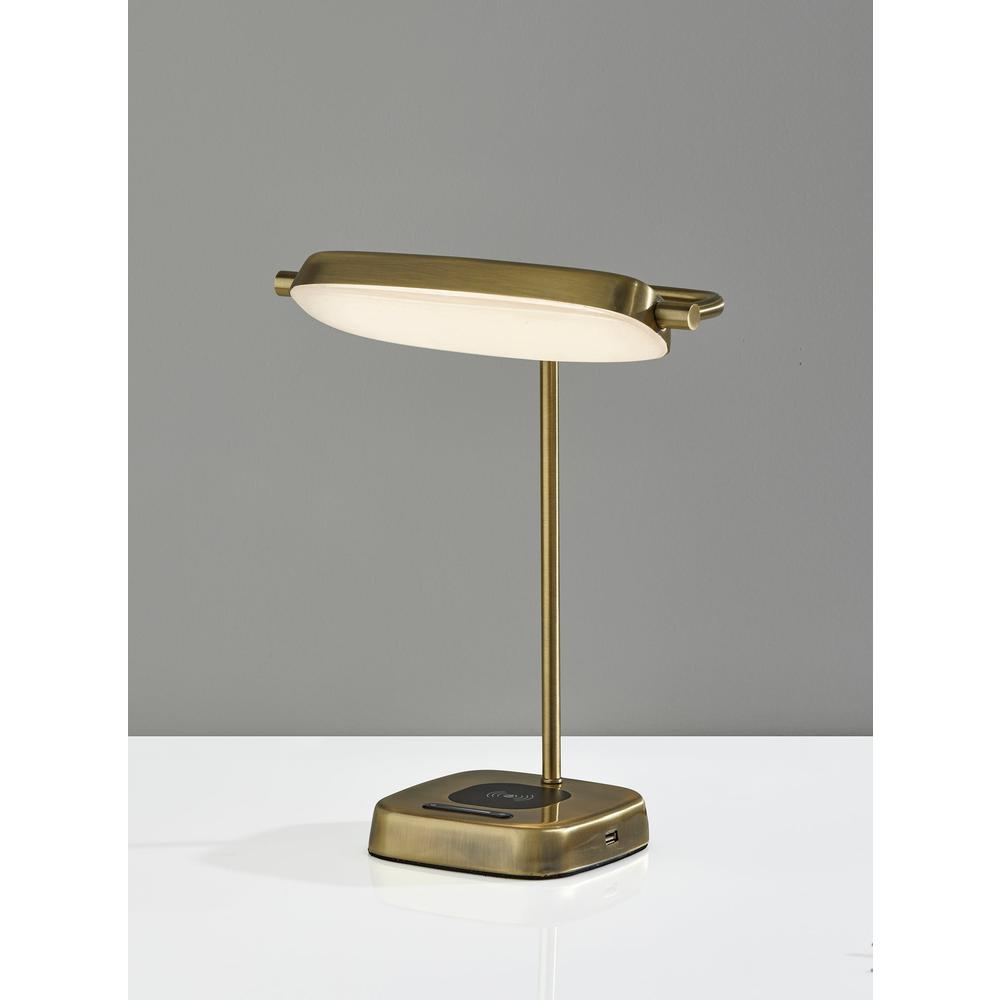 Radley LED AdessoCharge Desk Lamp w. Smart Switch. Picture 5