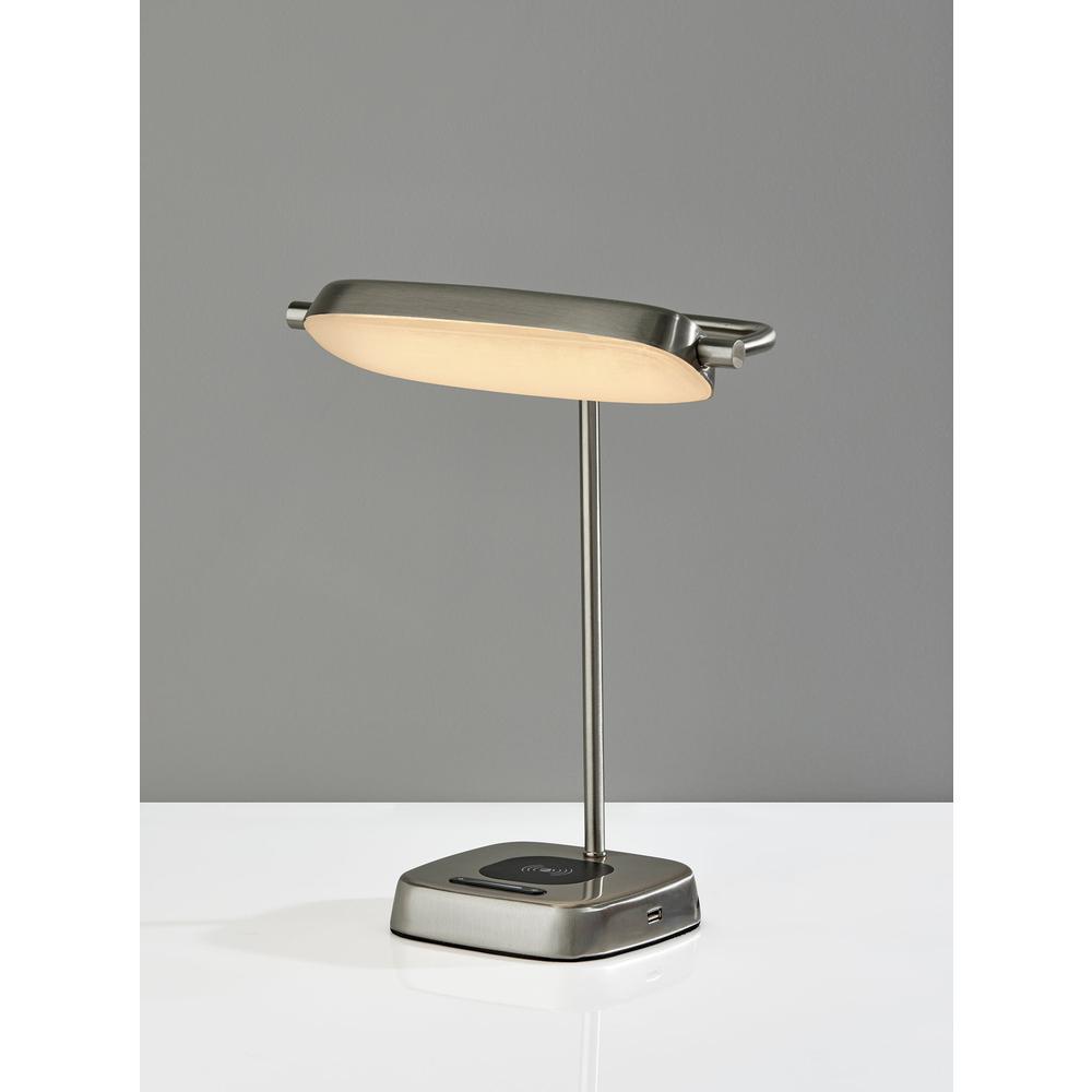 Radley LED AdessoCharge Desk Lamp w. Smart Switch. Picture 7
