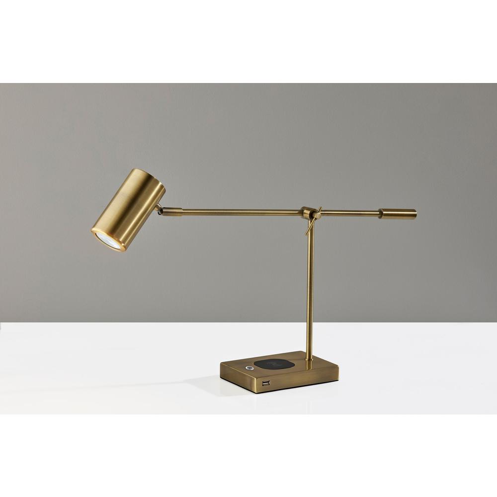 Collette AdessoCharge LED Desk Lamp. Picture 3