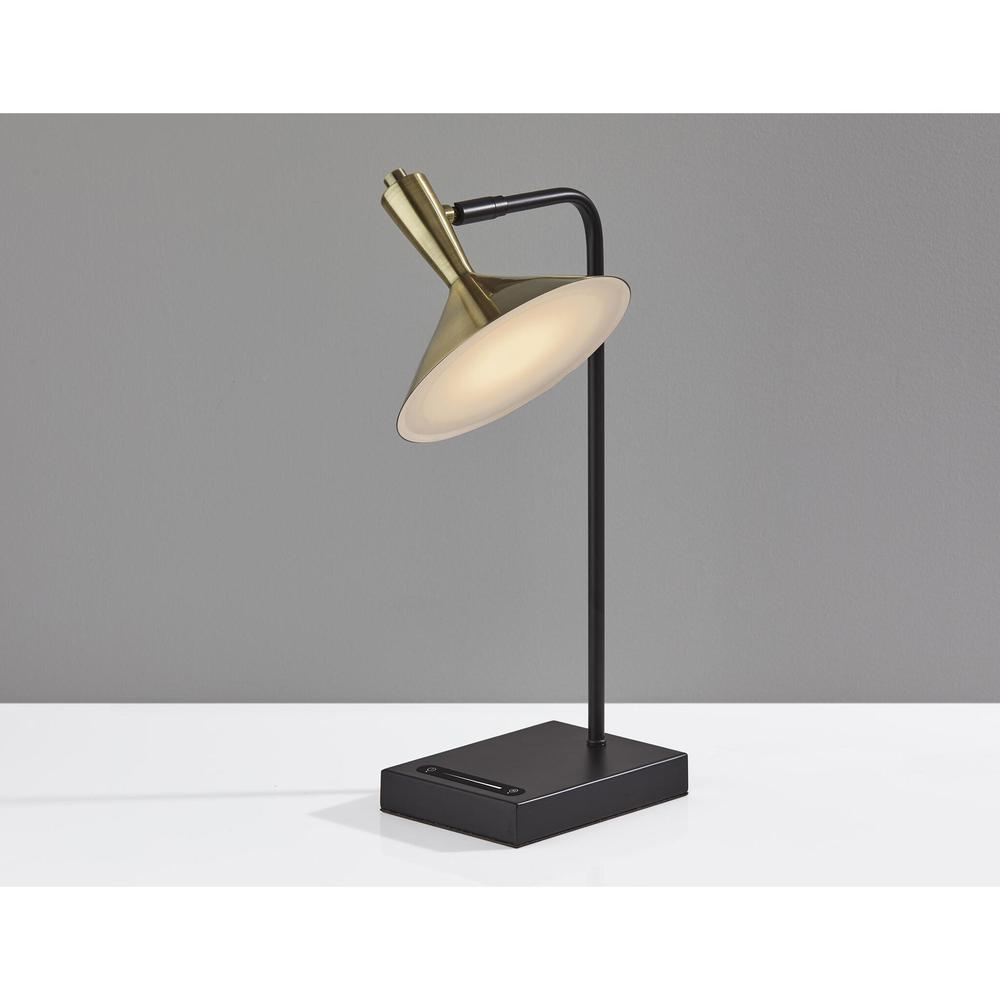 Lucas LED Desk Lamp With Smart Switch. Picture 4