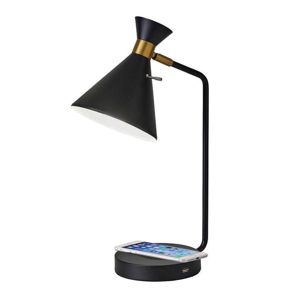 Maxine AdessoCharge Desk Lamp. Picture 8