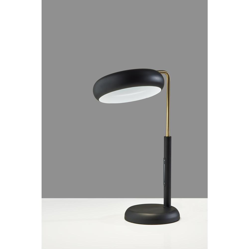 Lawson LED Table Lamp w. Smart Switch. Picture 3