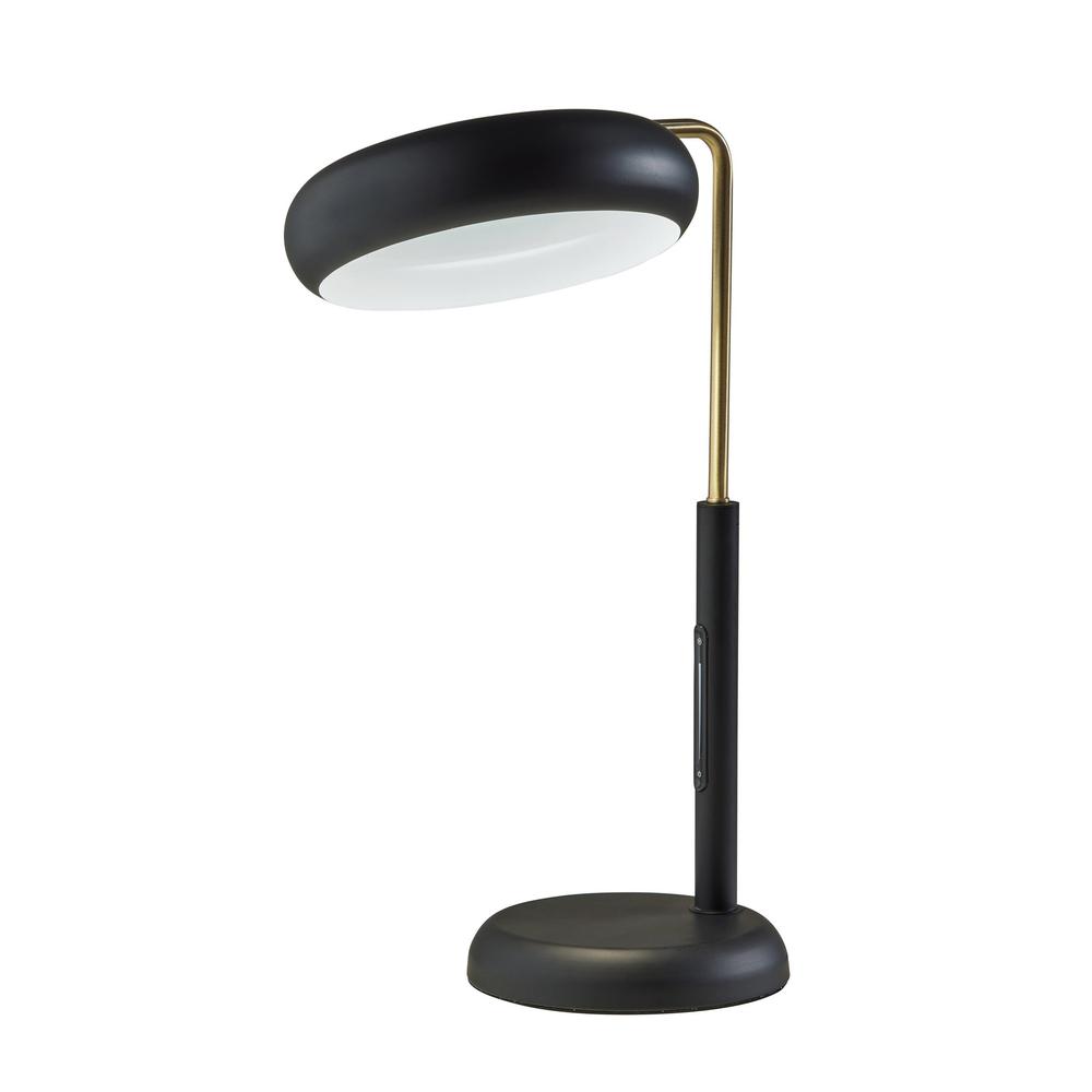 Lawson LED Table Lamp w. Smart Switch. Picture 1